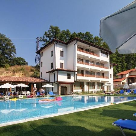 Апартамент / Мезонет В Шкорпиловци Școrpilovți Exterior foto